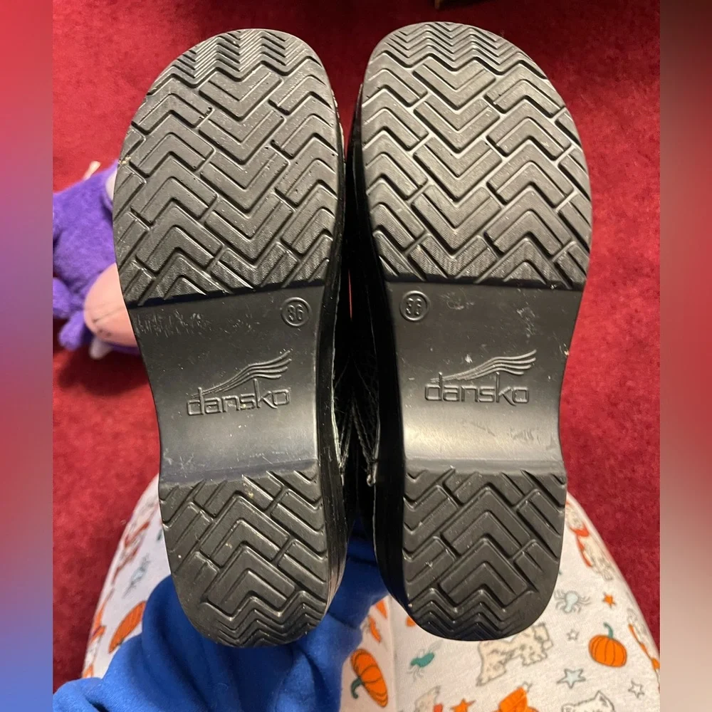 Dansko clogs*sold* - Picture 2 of 7